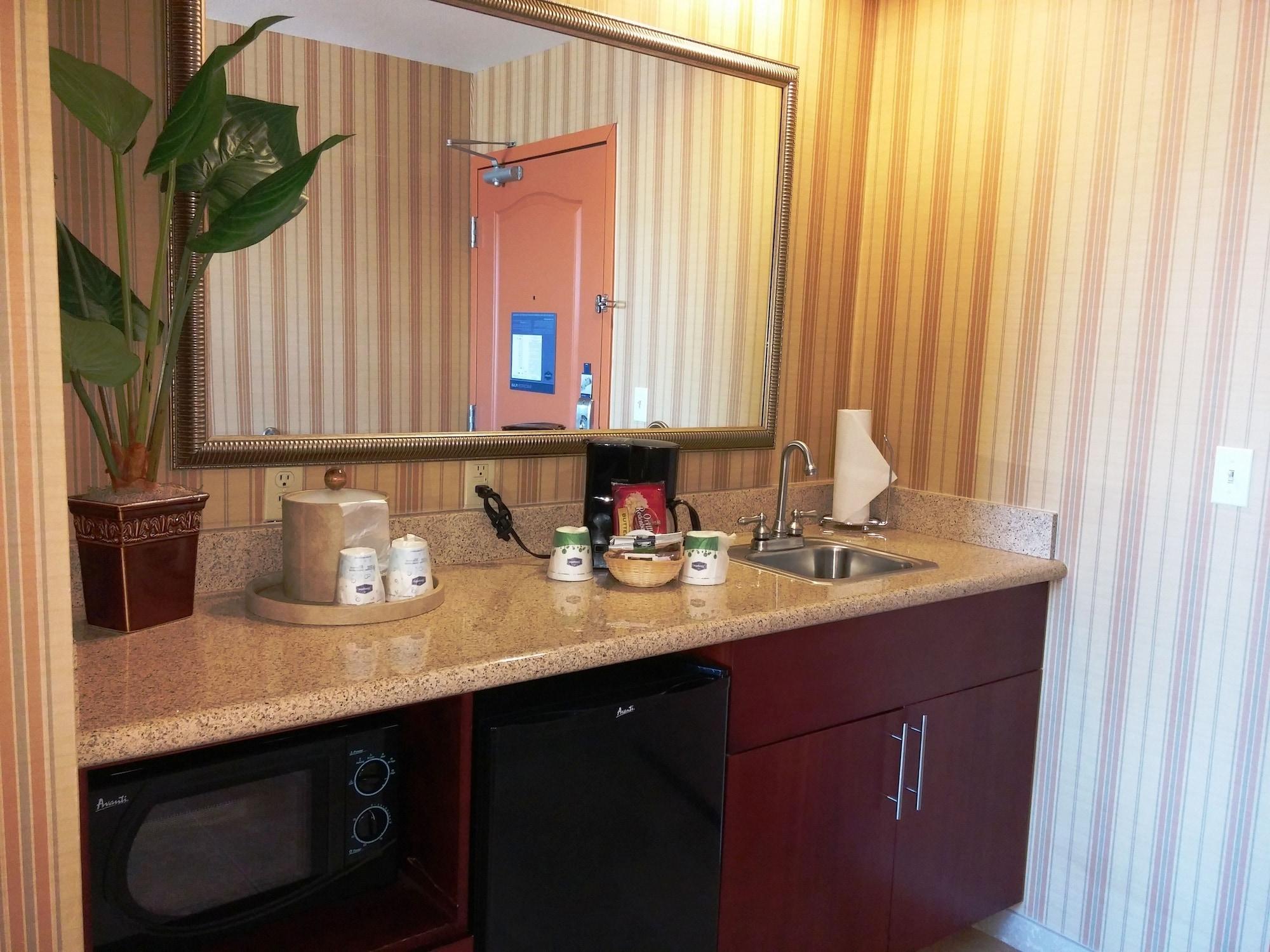 Hampton Inn & Suites Albuquerque-Coors Road Exteriör bild